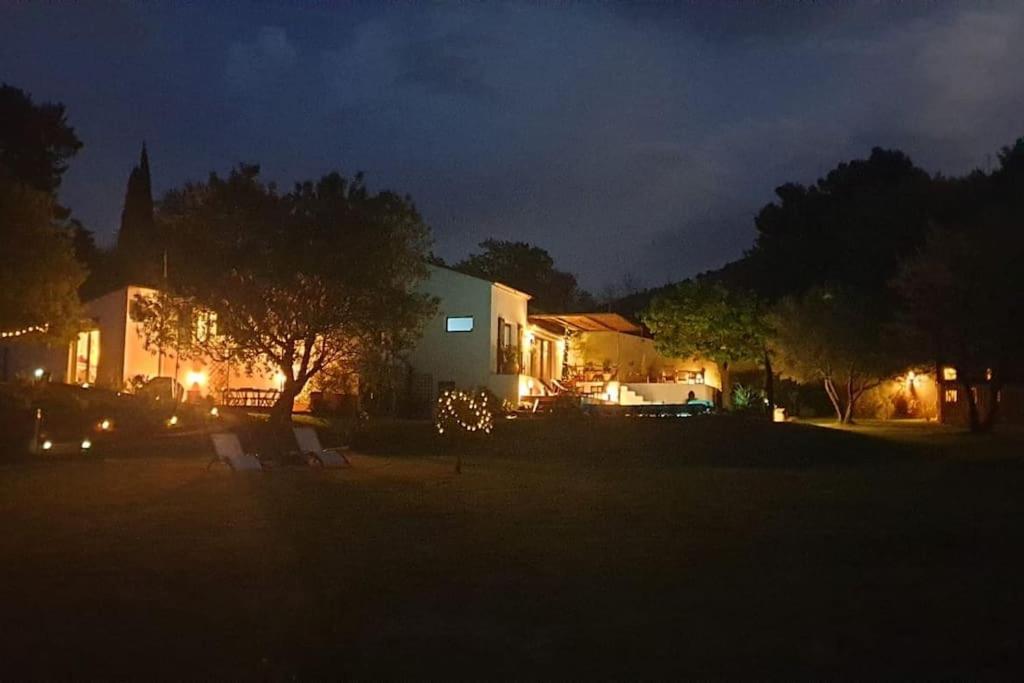 Les Prairies De Fenestrelle Spa & Piscine Au Calme Aubagne Luaran gambar
