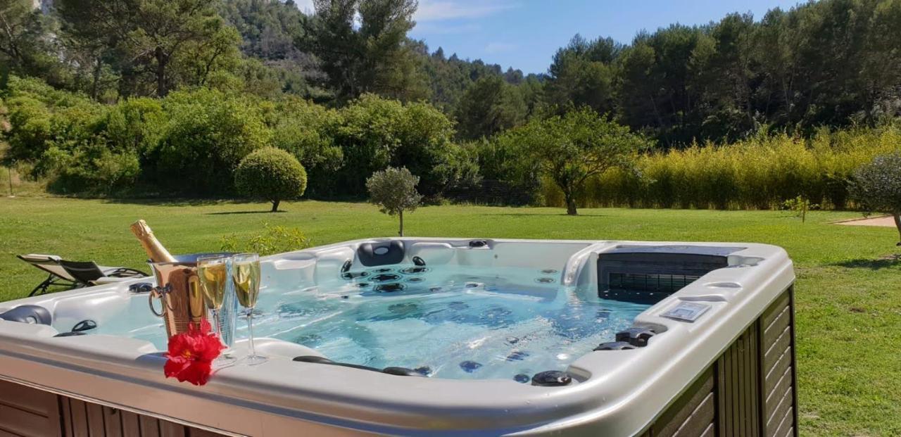 Les Prairies De Fenestrelle Spa & Piscine Au Calme Aubagne Luaran gambar